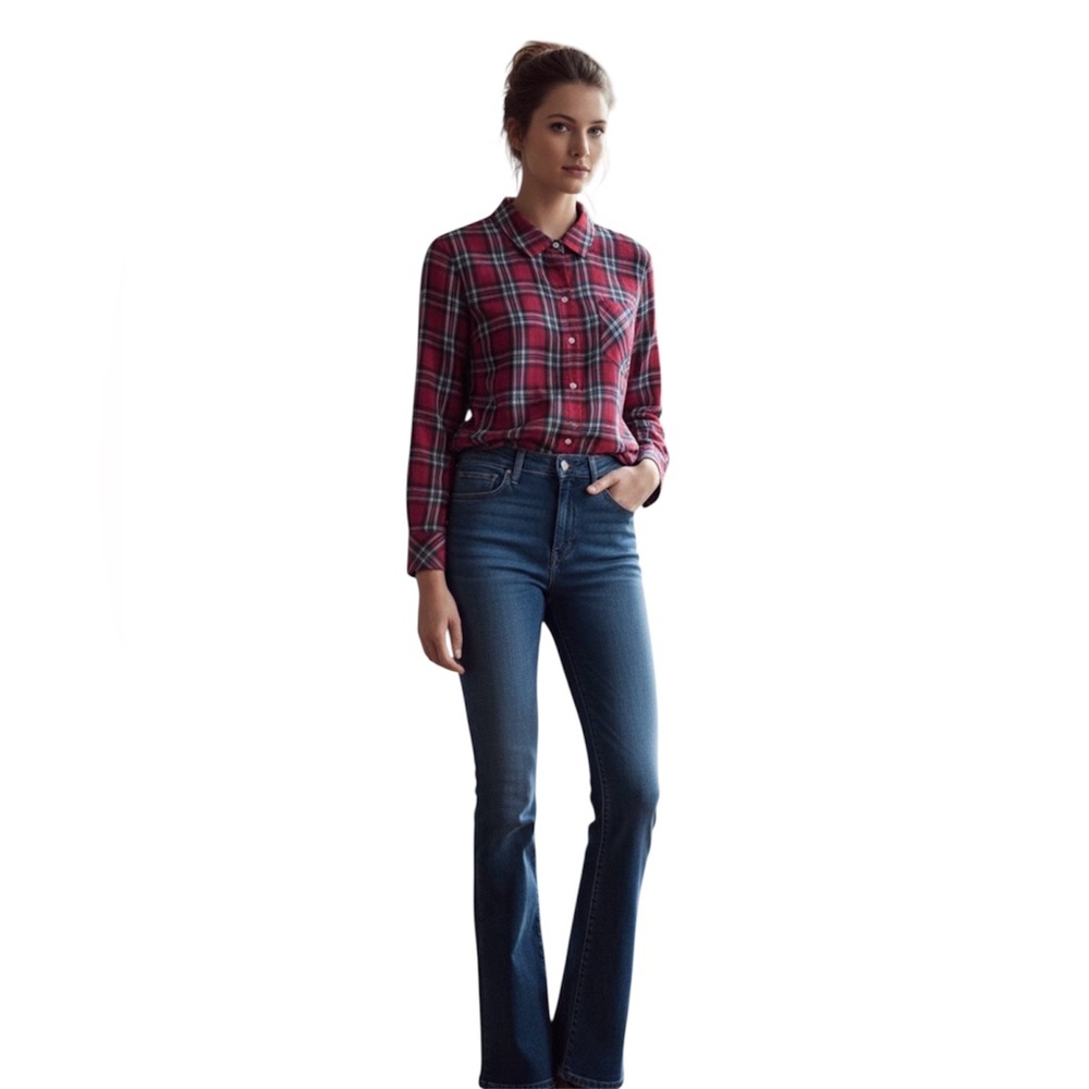 Tommy Hilfiger Women’s Red Tartan Plaid Long Sleeve Button-Down Shirt Size M